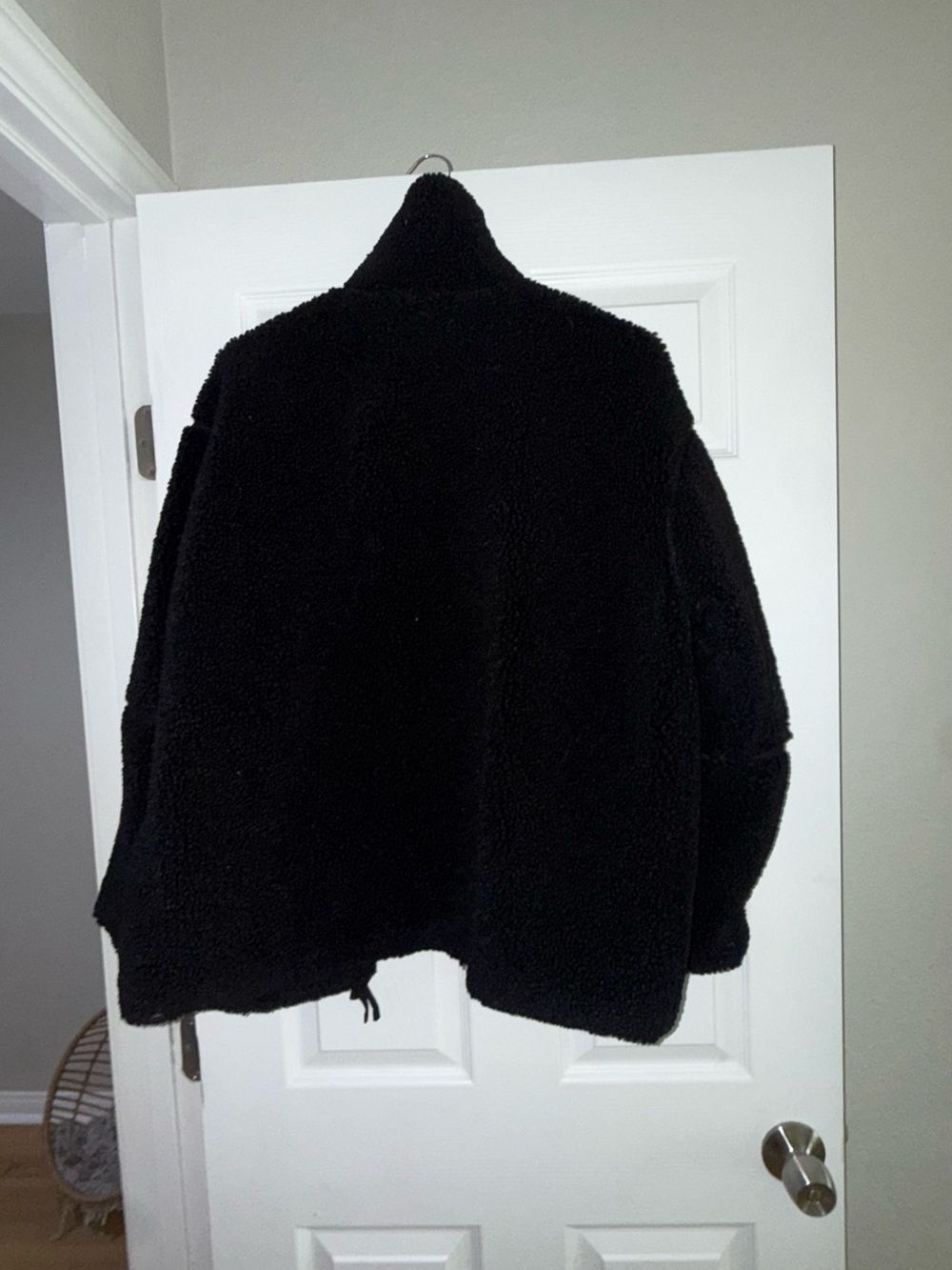 H&M Black Teddy Sherpa Zip Jacket - Picture 2 of 4